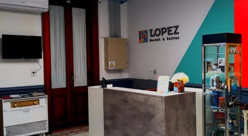LOPEZ Hostel & Suites - Image 1