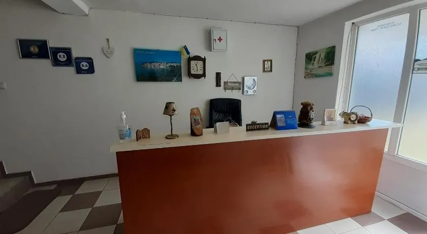 Cozy stay in Zarnovel Palace - Image 1