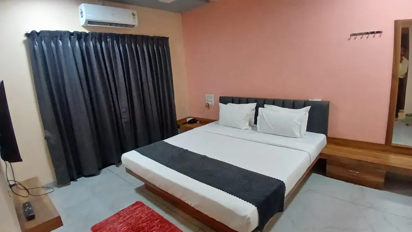 D N J Lodging & Restaurant, Mudhal Titta, Admapur - Image 1