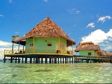 Punta Caracol Acqua Lodge - Image 1