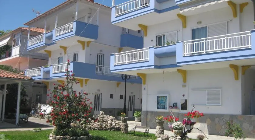 Armiriki Rooms - Image 1
