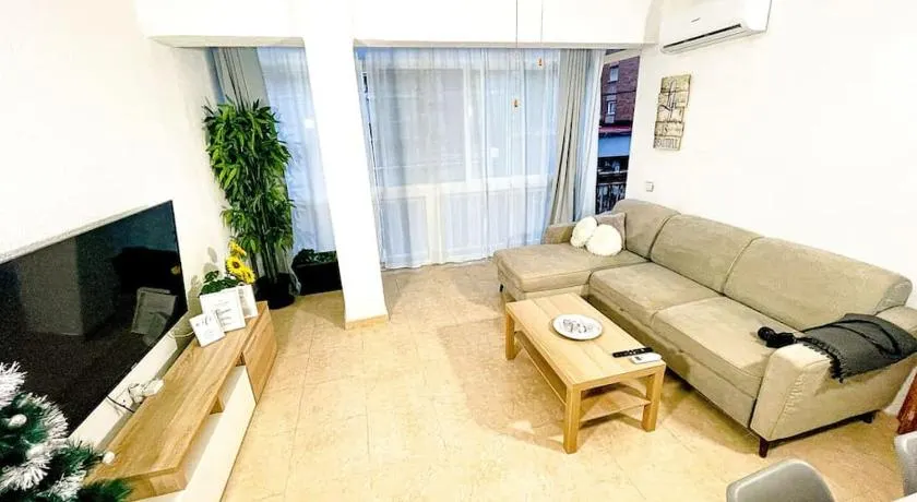 Apartamento centro playa estación de tren - Image 1