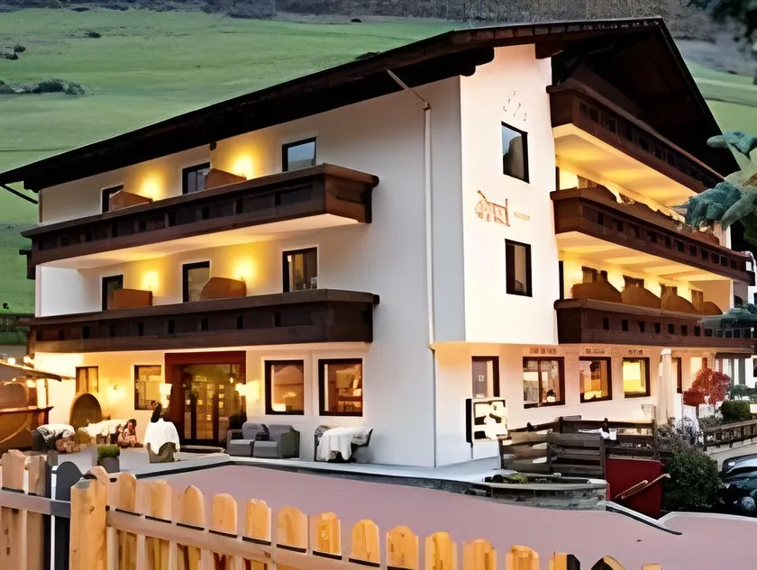 Berghotel Tyrol - Image 1
