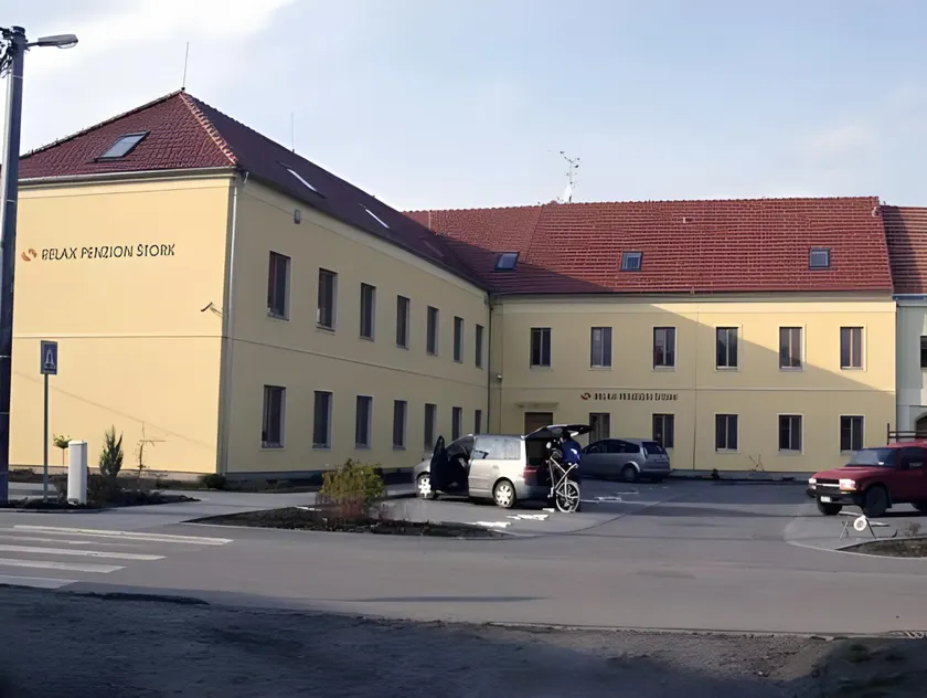 Relax Hotel Stork - Image 1