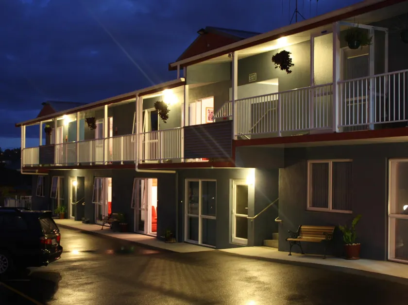 Avenue Heights Motel - Image 1