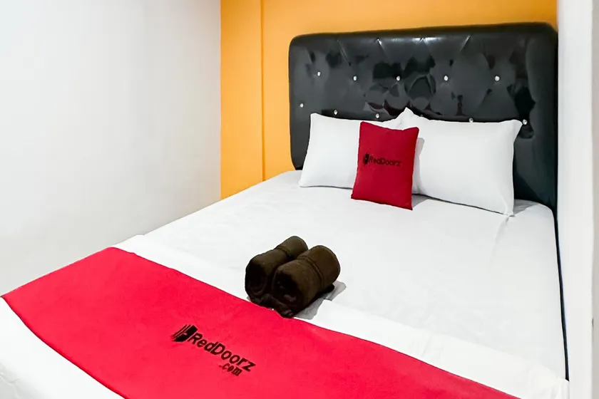 RedDoorz at Batam Center 3 - Image 1