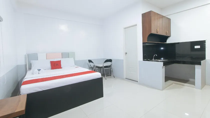 RedDoorz @ Walk Inn Apartelle Antipolo - Image 1