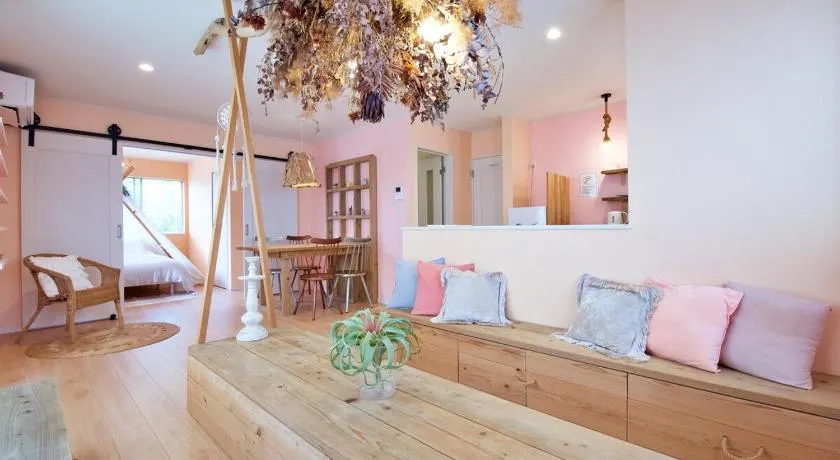 Coral Suite YAKA - Image 1