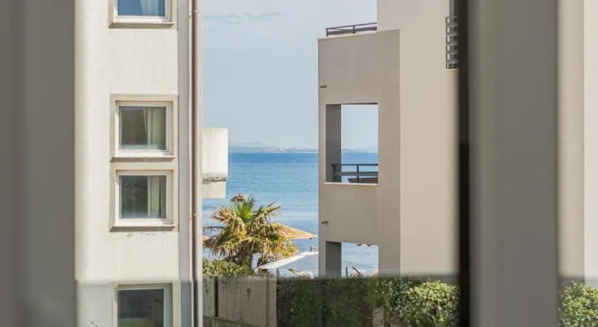 Apartments THE BEACH RESORT VIR - Image 1