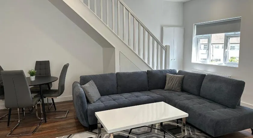 Modern design residence - Image 1