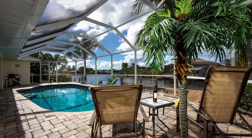 Villa Serendipity, Cape Coral - Image 1