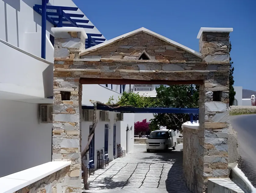 Homer's Inn Hotel - Image 1