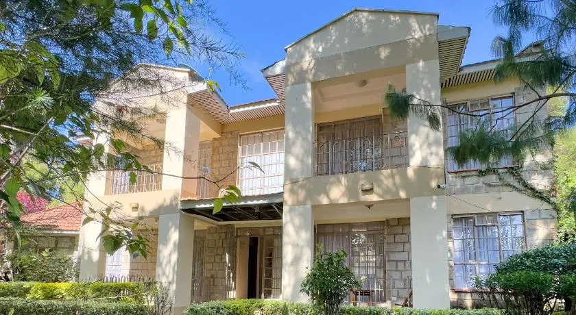 Pinetree Gardens Residence - Image 1