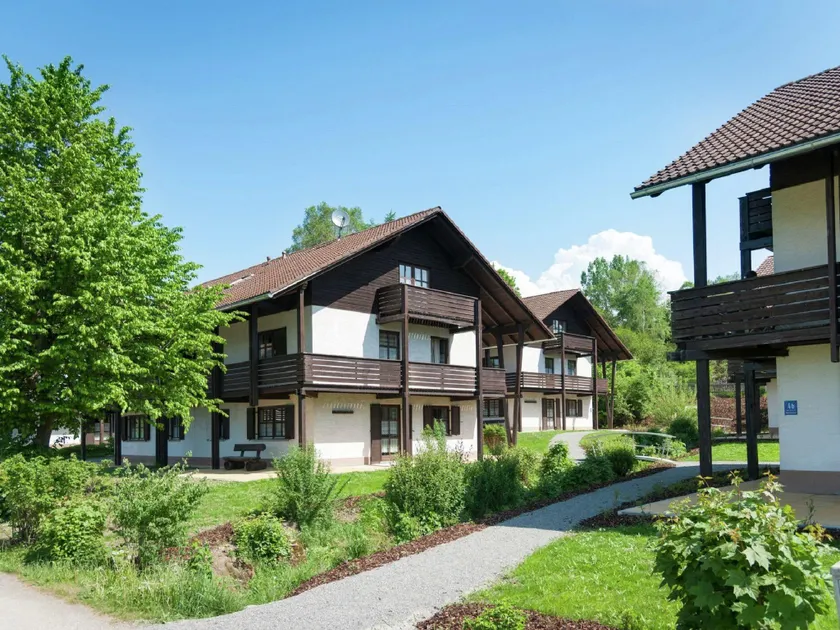 Ground floor apartment with oven, at a nature reserve area - Image 1