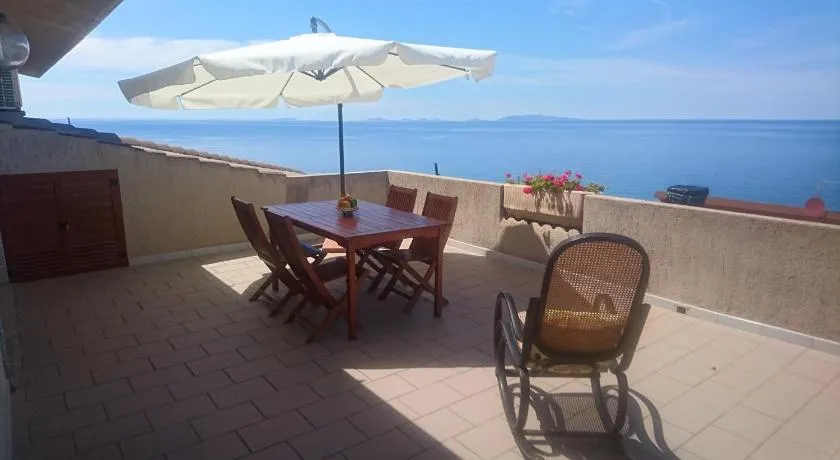 Modern Apartment in Castelsardo with Sea View - Image 1