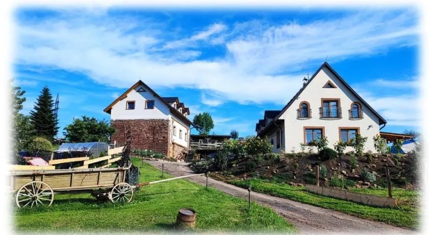 Apartmán na statku Červený Kostelec - Image 1