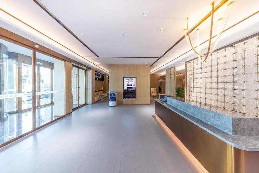 Starway Hotel (Pingliang Railway Station) - Image 1