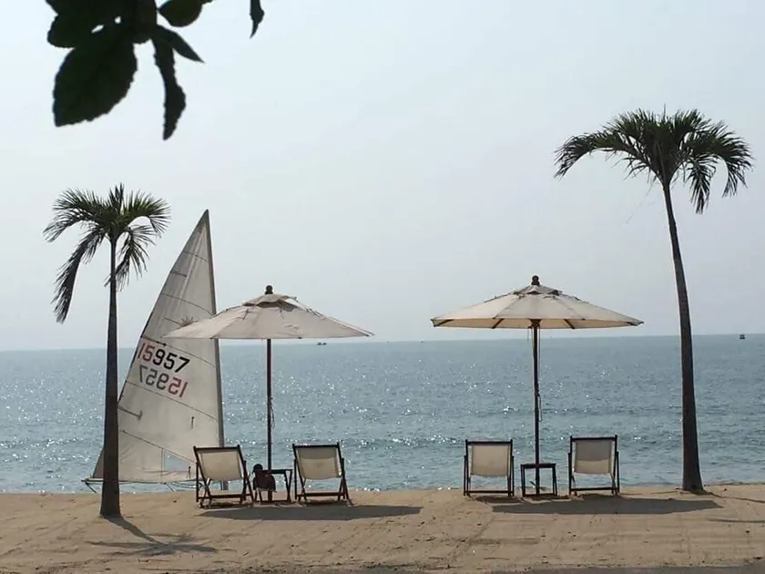 Seascape Resort Baan Krood - Image 1