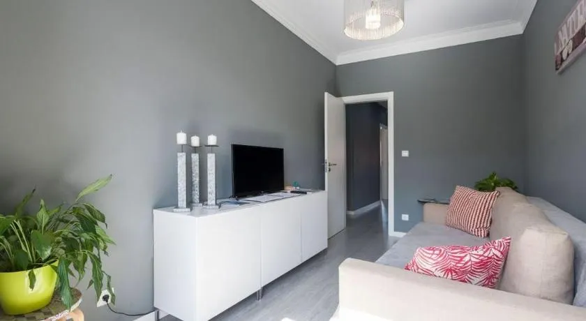 2-bedroom flat in Moscavide near FIL and Arena - Image 1