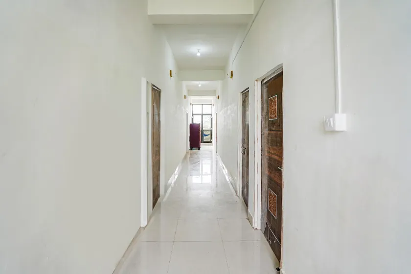 Hotel O Shivam In - Image 1