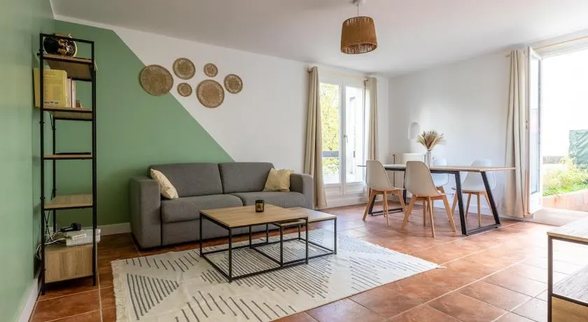L'Oasis - Duplex - Parking Privé Gratuit - Terrasse Privée - 10mn RERD-T12 - 2 bedrooms - De 1 à 6 personnes - Shopping Mall - Primark - Piscine - Patinoire - Théâtre - Cinéma - Bibliothèque - Image 1