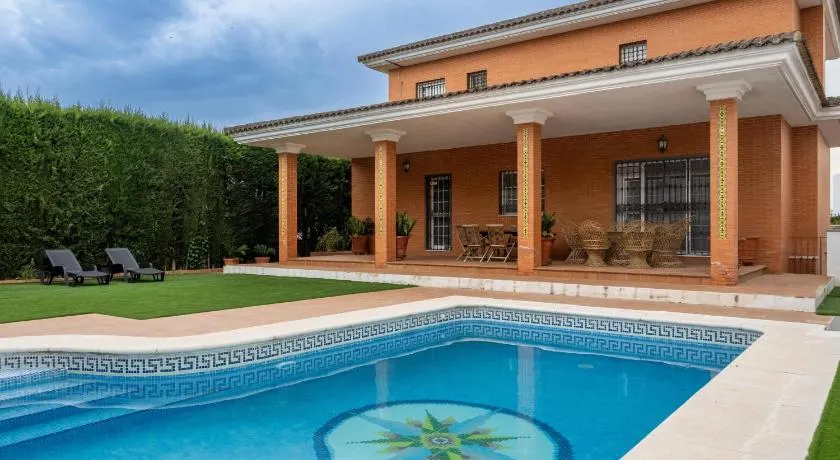 Villa Candelaria Sol y Piscina - Image 1