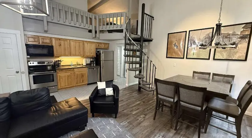 Mountain Villas Condo Retreat for 12 - Image 1