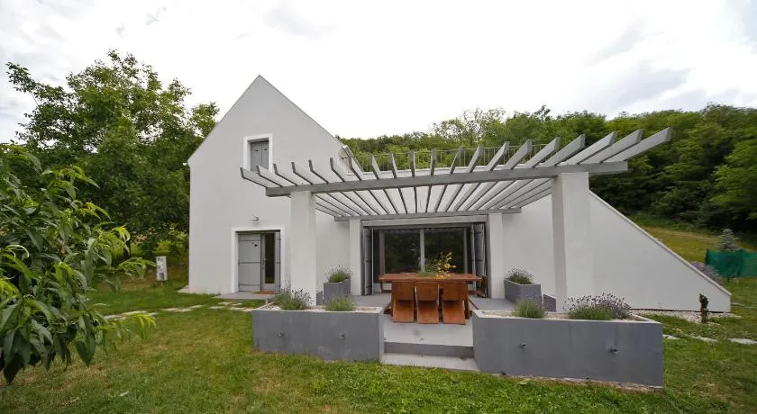 SárgaRigó Holiday Home - Image 1