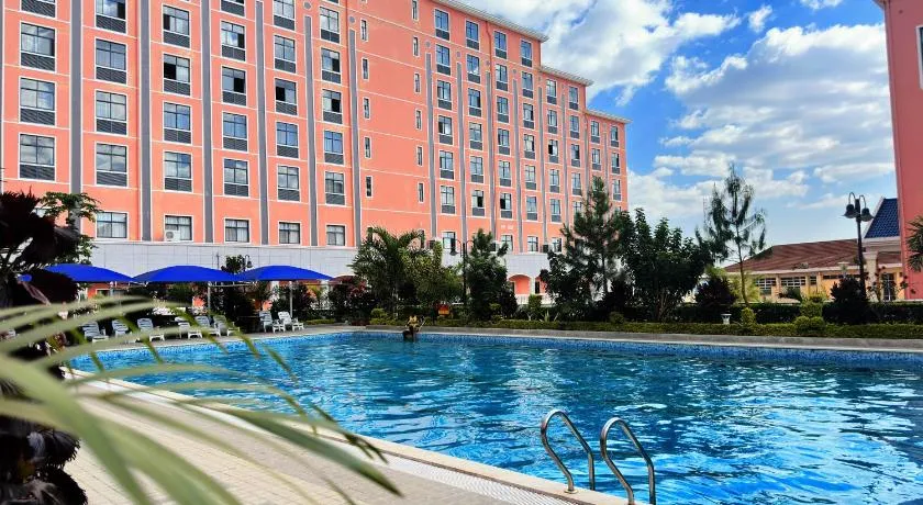 Golden Peacock Hotel Blantyre - Image 1