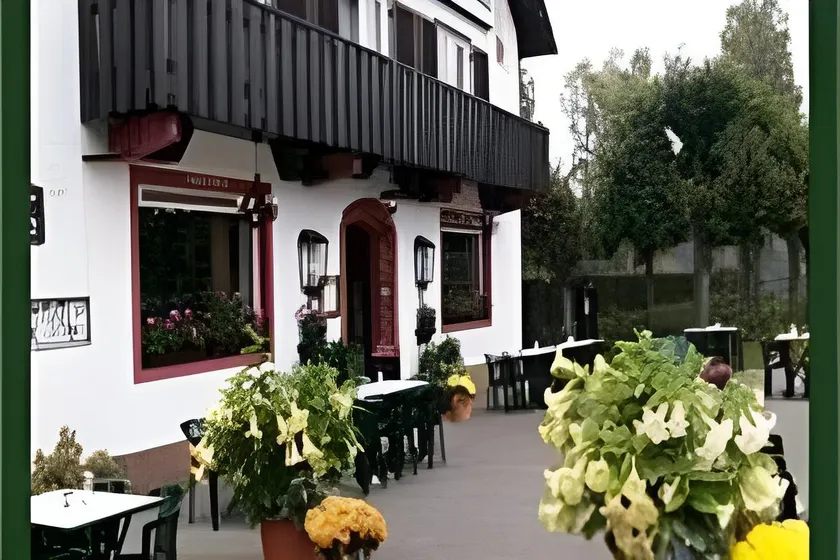 Hotel Johanniskreuz - Image 1