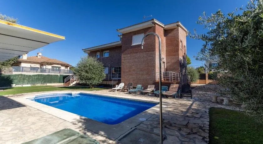 Villa Pilara - Image 1