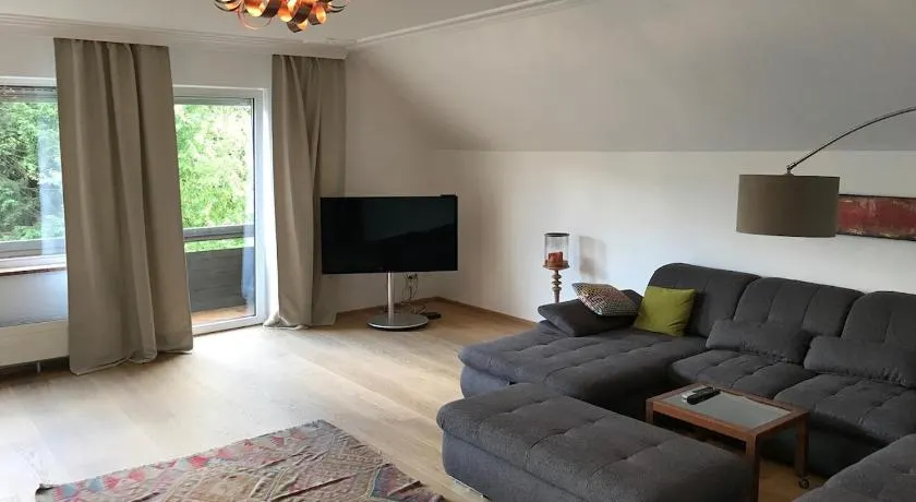 Apartment Riverside - Image 1