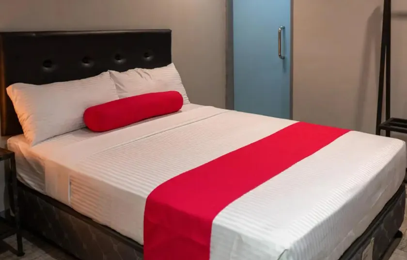 Central District Hotel Davao - Image 1