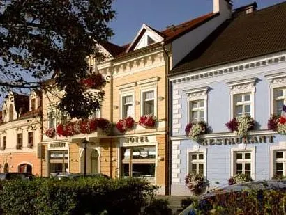 Hotel Restaurant Modrá Hvězda - Image 1