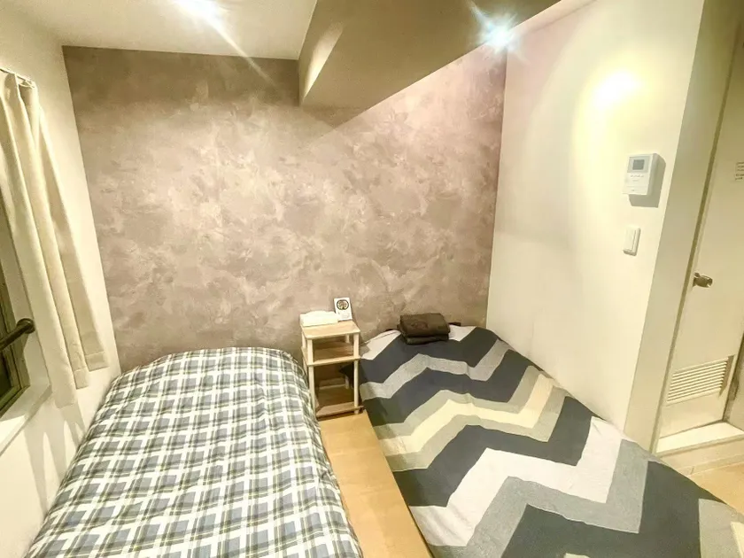 Hana House Close to Meguro River #602 - Image 1