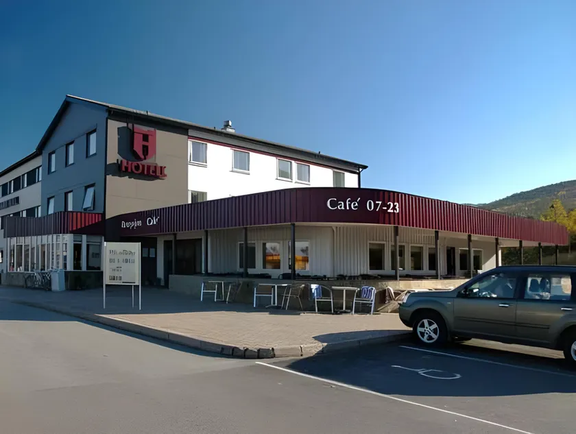 Hamarøy Hotel - Image 1