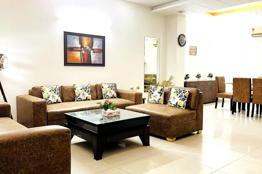 BluO 2BHK @ Greater Kailash | Lift Balcony Parking - Image 1
