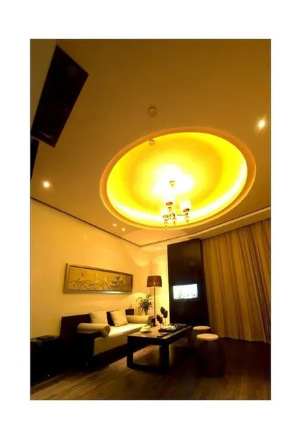 The Pearl Business Hotel - Image 1