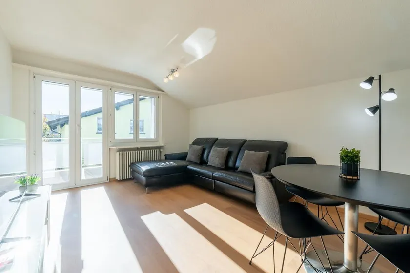 Cosy Swiss Retreat | Free Parking & Wi-Fi - Image 1