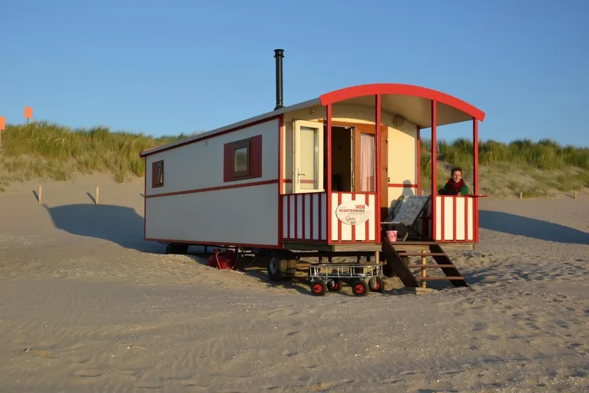 Pipowagen op het strand - Image 1
