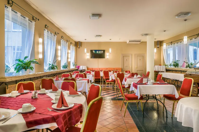 Thomas Hotel Budapest - Image 1