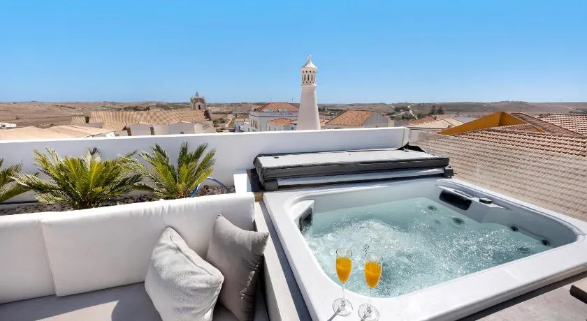 Casa Surfer’s Sanctuary - Algarve - Image 1