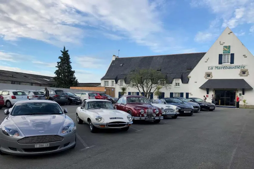 Quality Hotel La Marebaudiere - Image 1