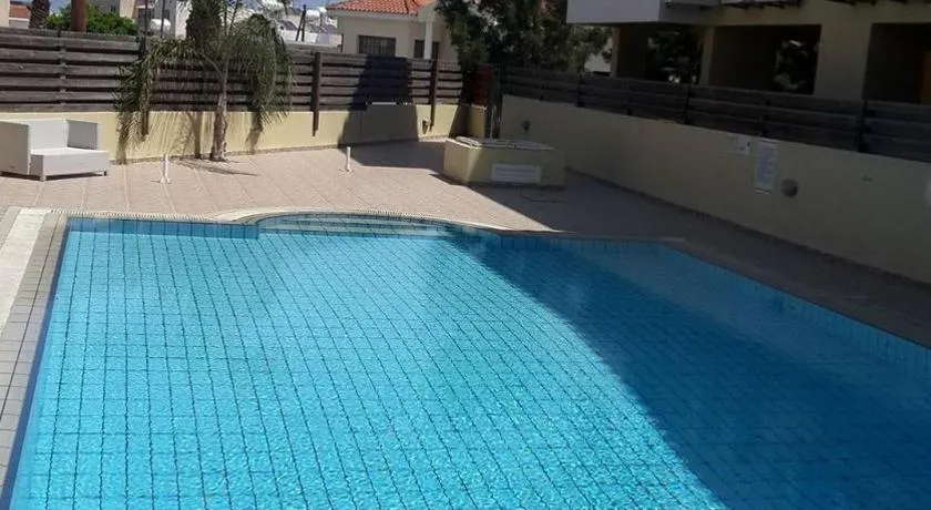 Hermes complex1 paralimni - Image 1