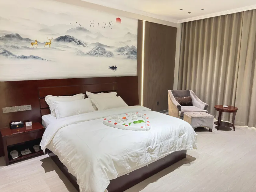 Premium Hotel (Xiaoba Square Branch) - Image 1