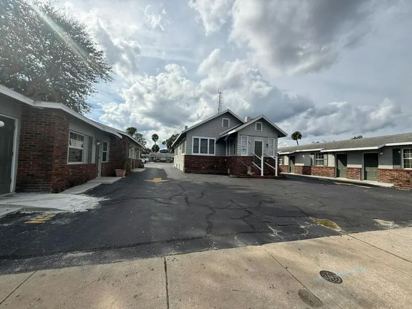 Rollie's Motel Daytona Beach - Image 1