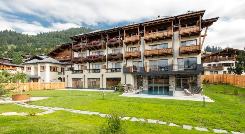 Hotel Königsleiten Vital Alpin - Image 1