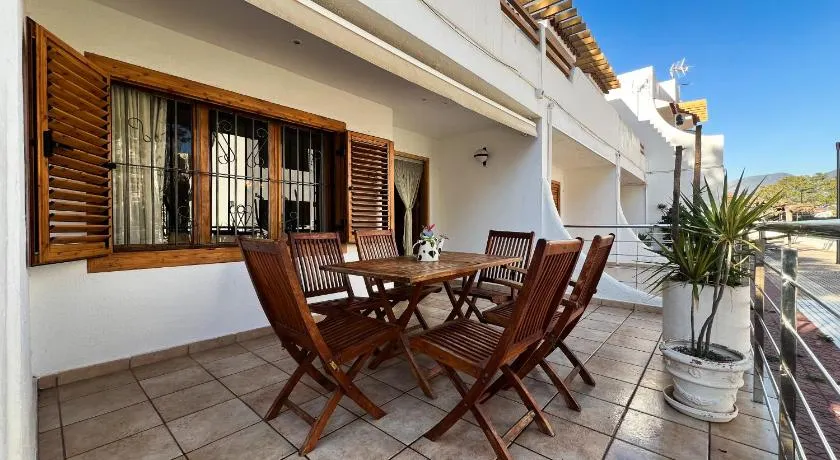 Casa Ibicenca en Benicasim a 3 minutos de la playa - Image 1