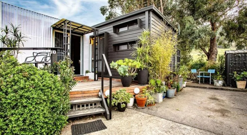 Ella B · Cabin with heated pool, walk to town - Image 1