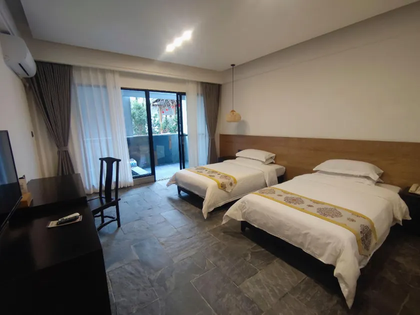 Anyuan Sanbaishan Hot Spring Tourist Resort Hotel - Image 1